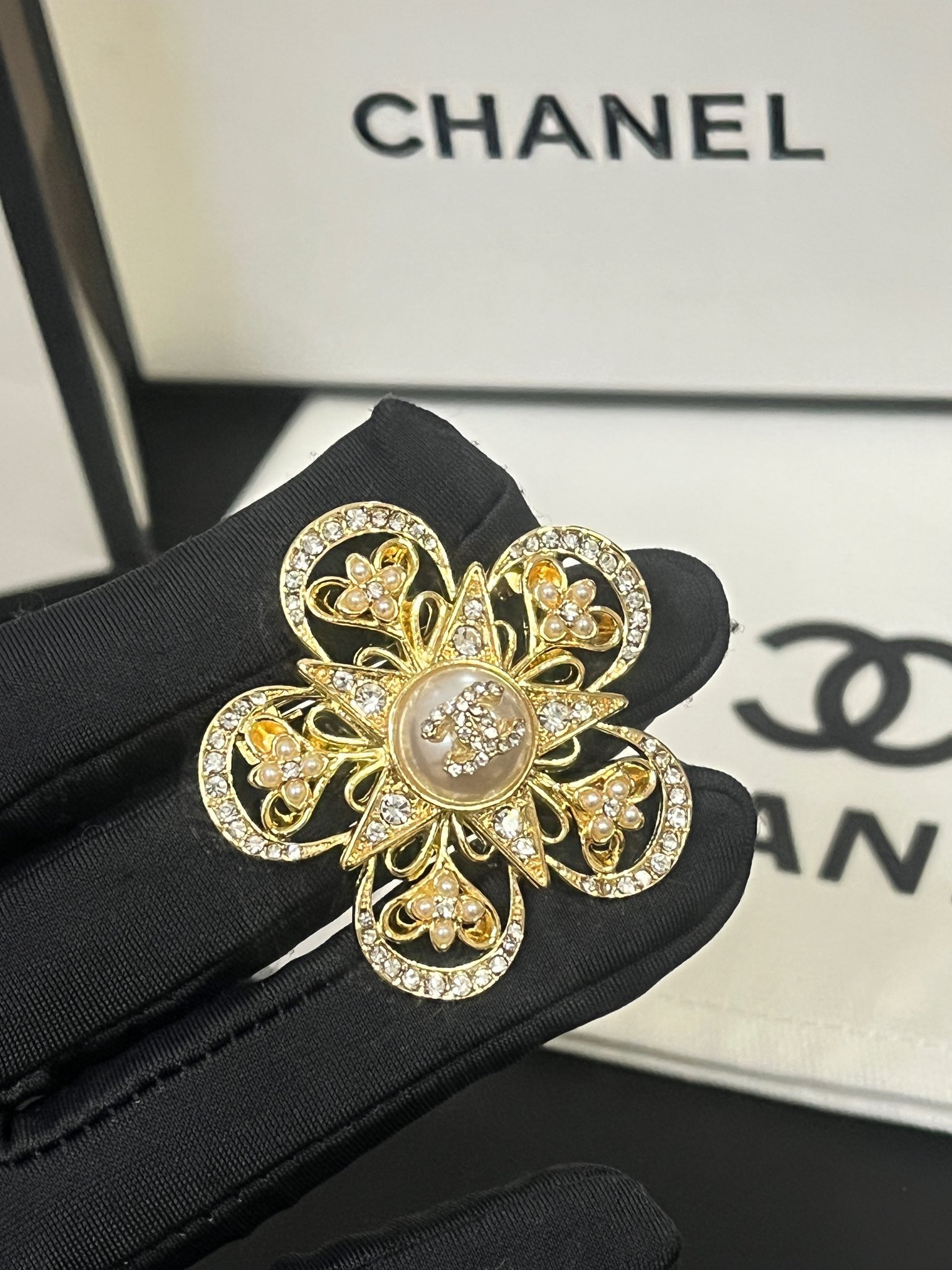 Replica CHANEL Brooch