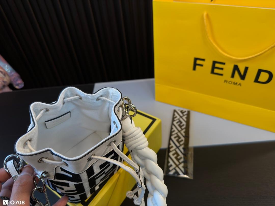 Replica Fendi Bag 12*17CM