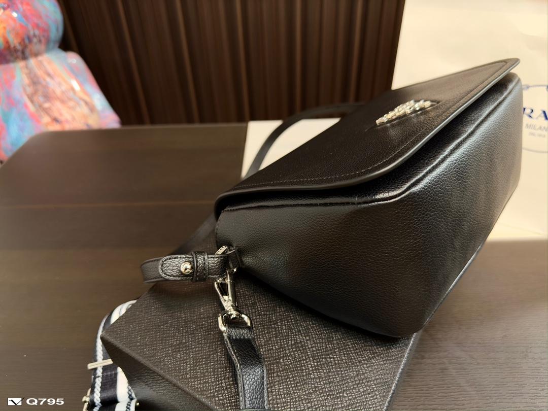 Replica Prada Bag 16*23CM