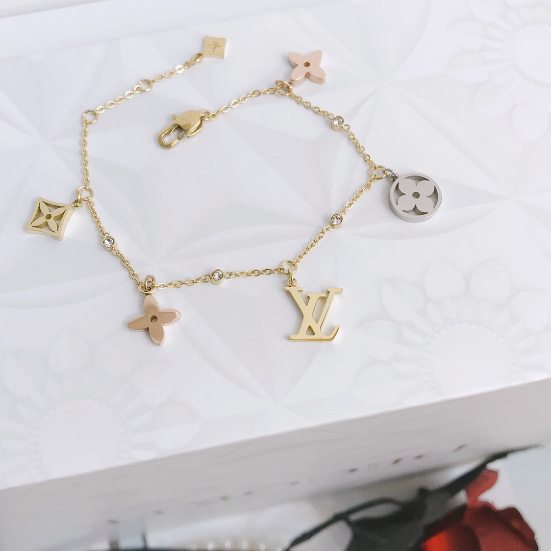 Replica LOUIS VUITTON Bracelet
