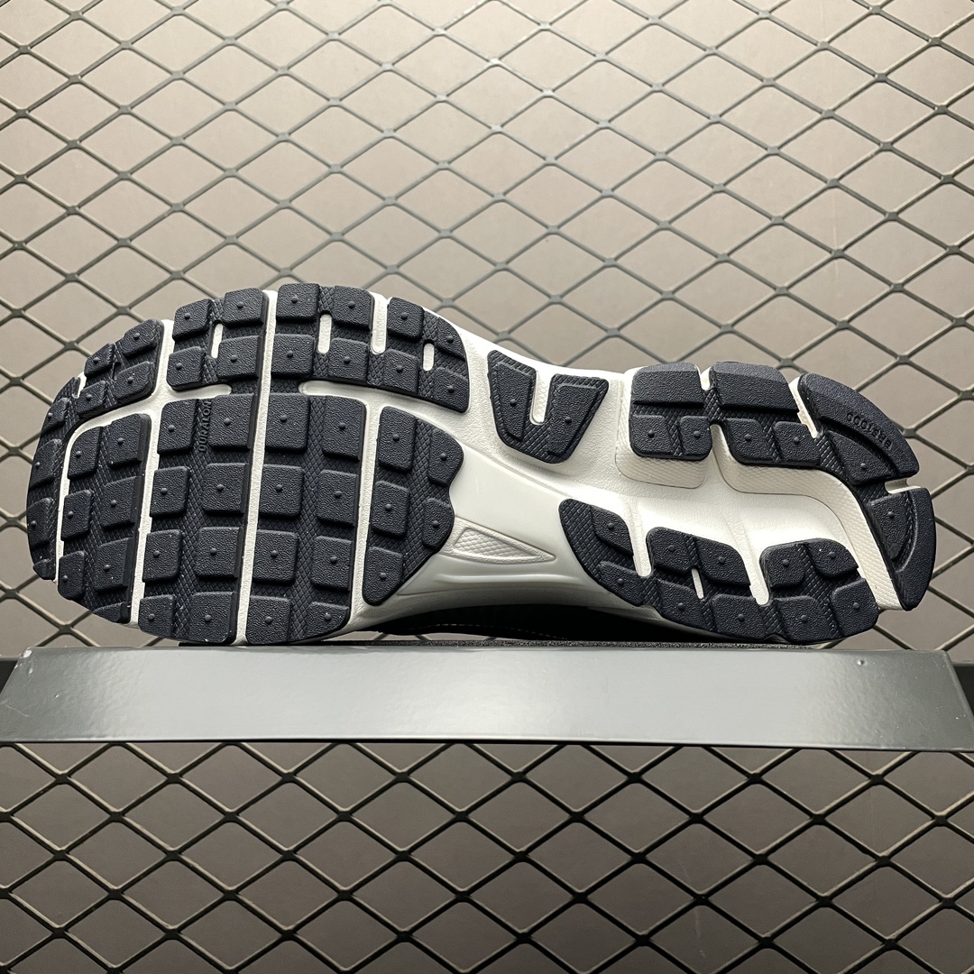 Replica Nike Shoe Nike Zoom Vomero 5 FD0884-025