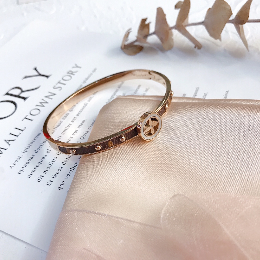 Replica LOUIS VUITTON Bangle