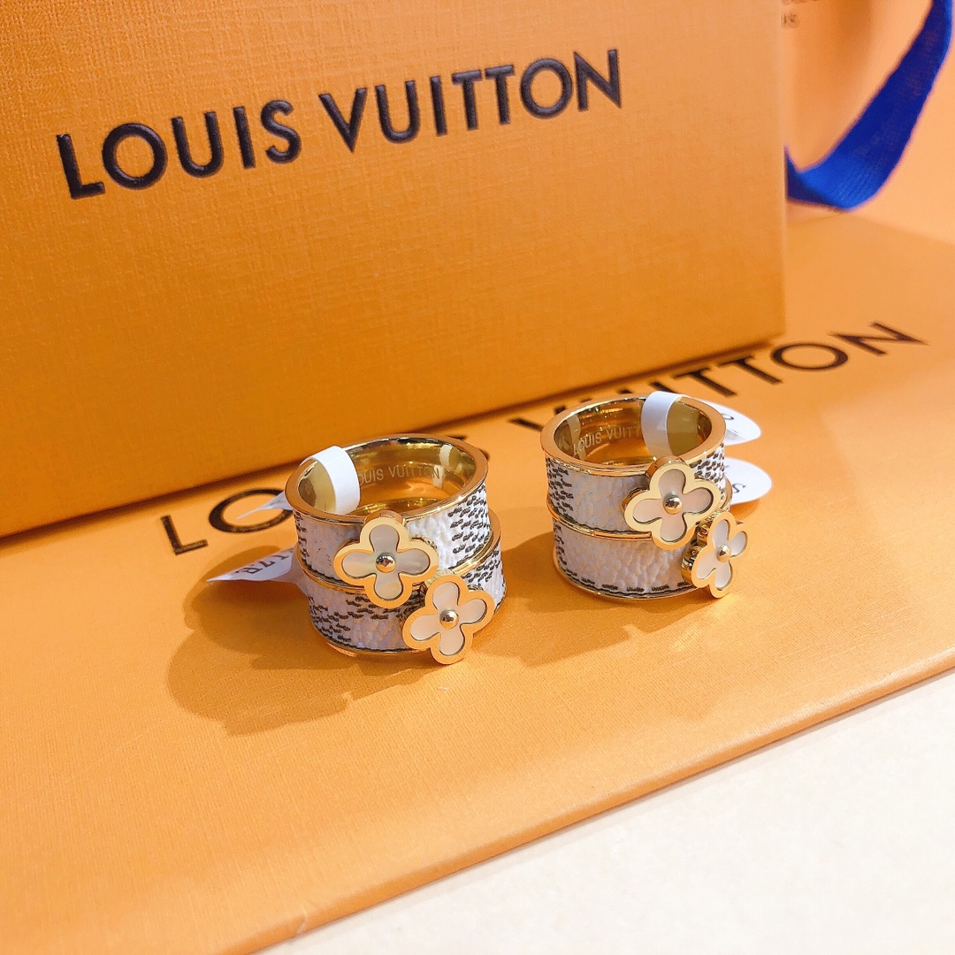 Replica LOUIS VUITTON Ring