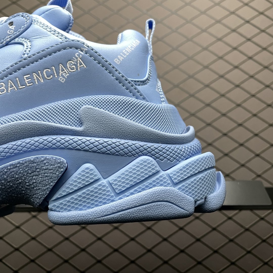 Replica Balenciaga Shoe Balenciaga Triple S Sneaker 35-40 42YTMM202 aa