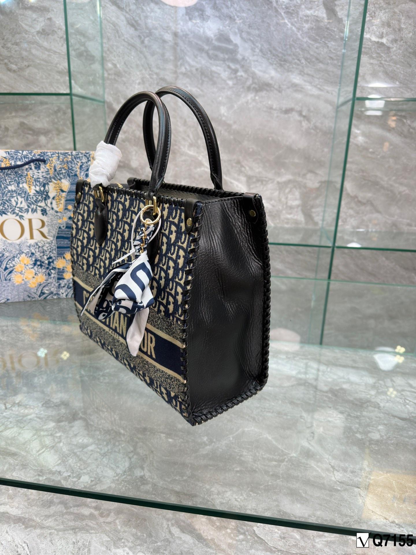 Replica Dior Bag 33*27CM