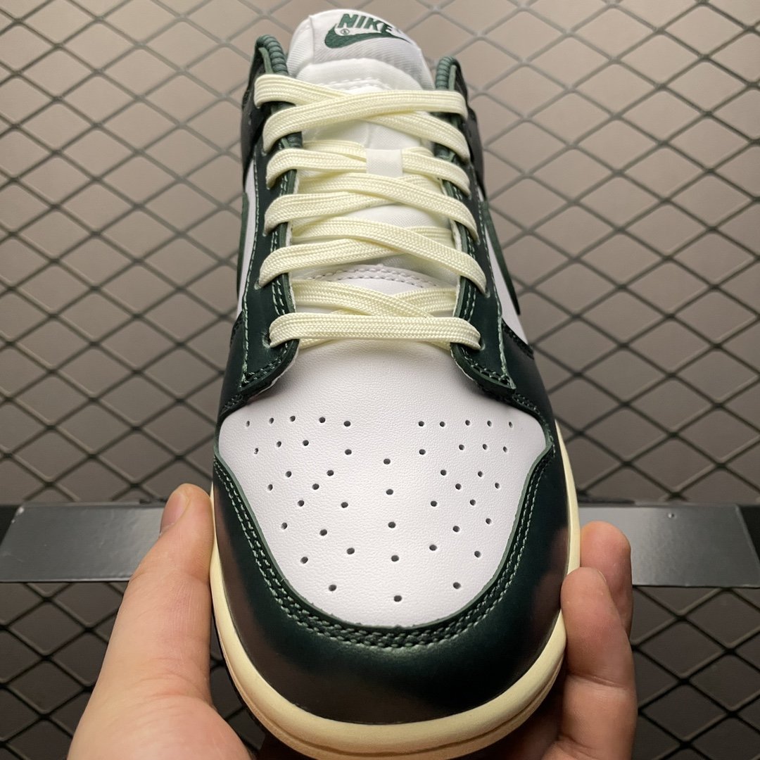 Replica Nike Dunk SB Shoe Nike Dunk Low RetroVintage Green DQ8580-100