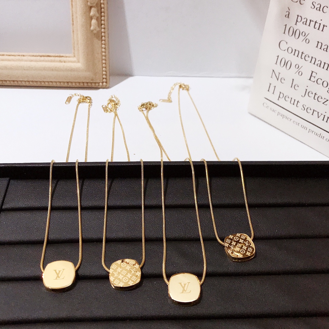 Replica LOUIS VUITTON Necklace