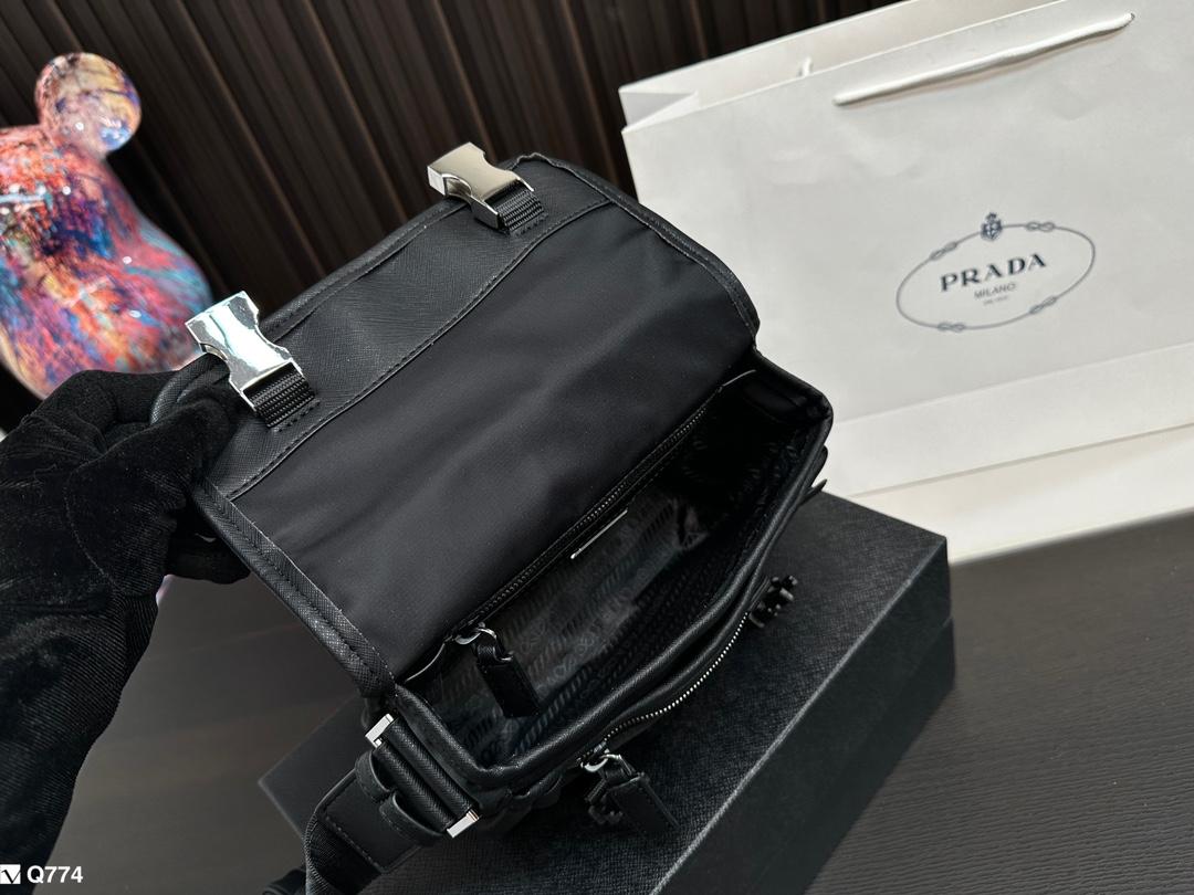 Replica Prada Bag 21*15CM