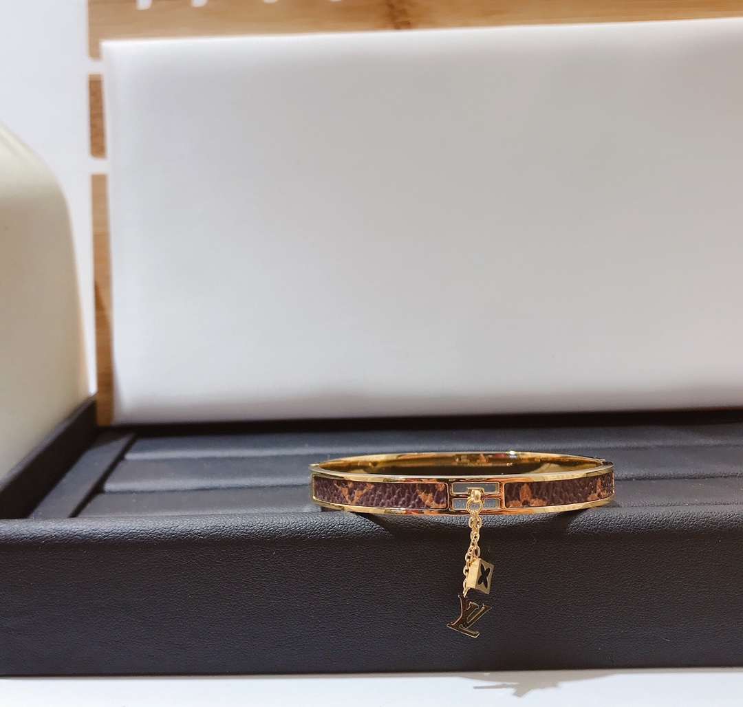 Replica LOUIS VUITTON Bangle