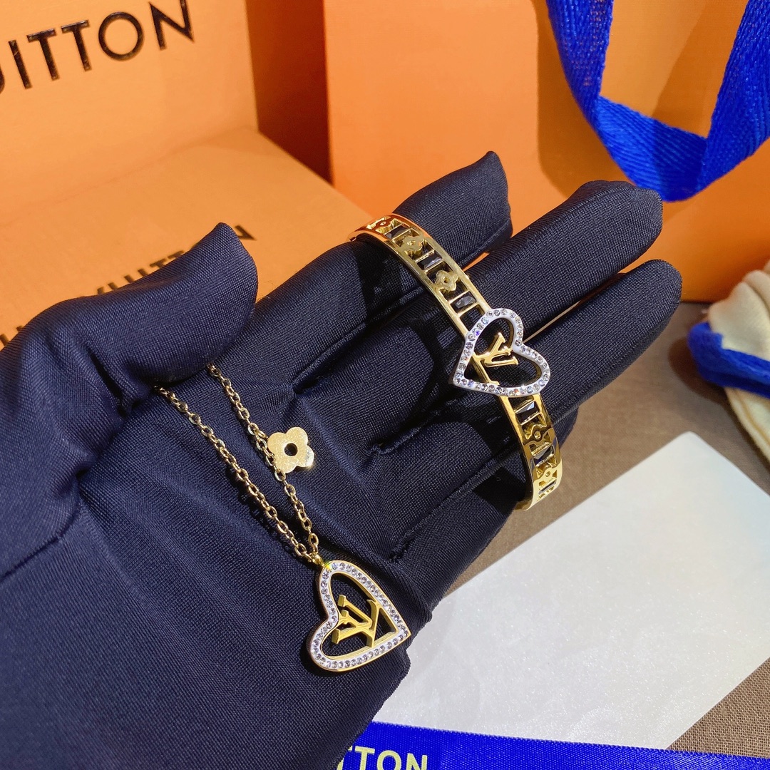 Replica LOUIS VUITTON Bangle