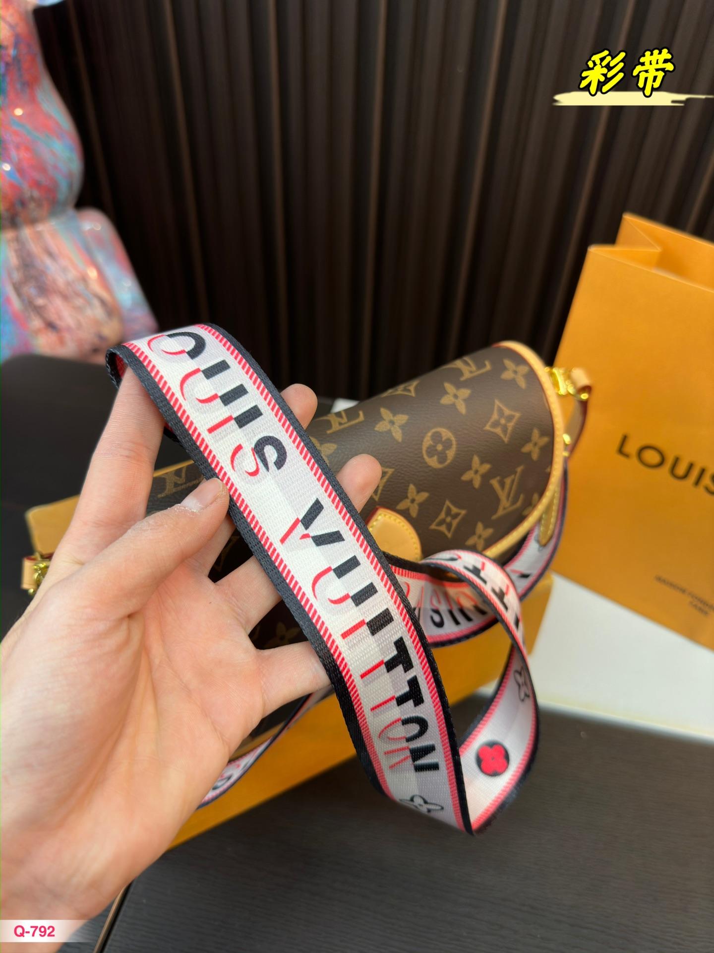 Replica Louis Vuitton Bag 14*24CM