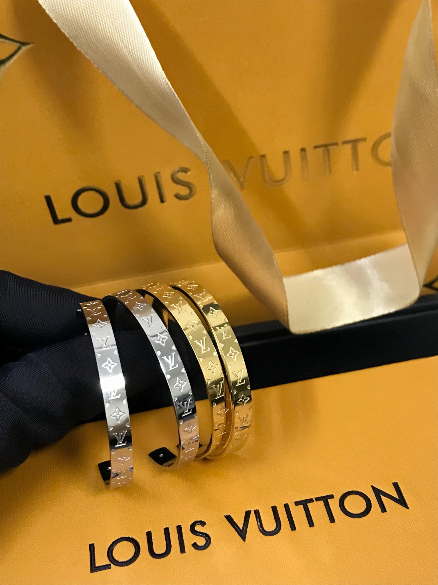 Replica LOUIS VUITTON Earring