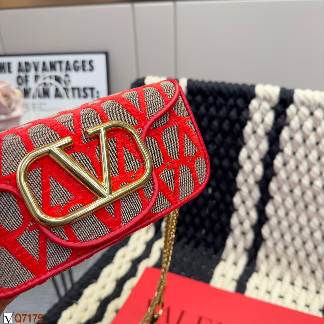 Replica Valentino Bag 20*10CM/28*12CM