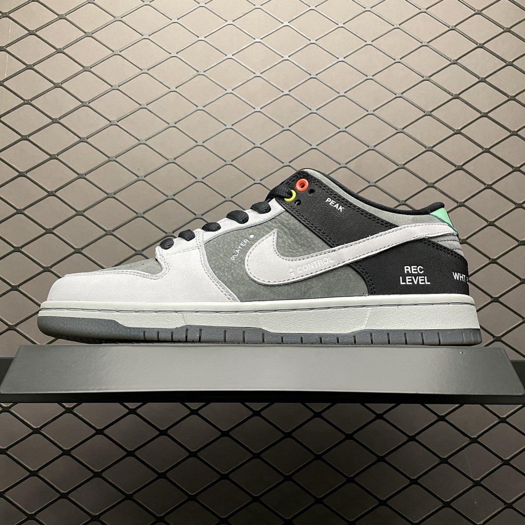 Replica Nike Dunk SB Shoe Nike SB Dunk Low VX1000 Camcorder CV1659-001 36-46