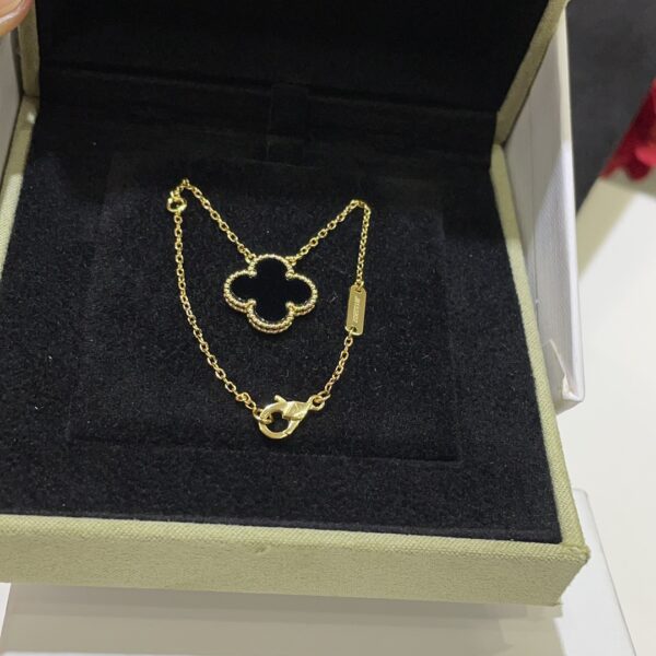 Replica VanCleef Arpels Necklace