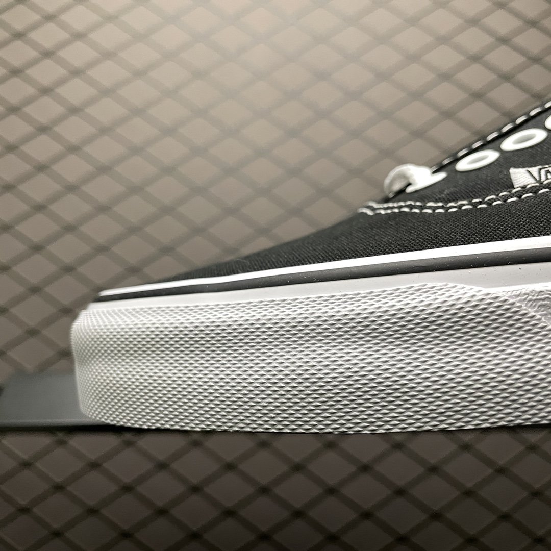 Replica Vans Shoe Vans Authentic VN000EE3BLK35-44