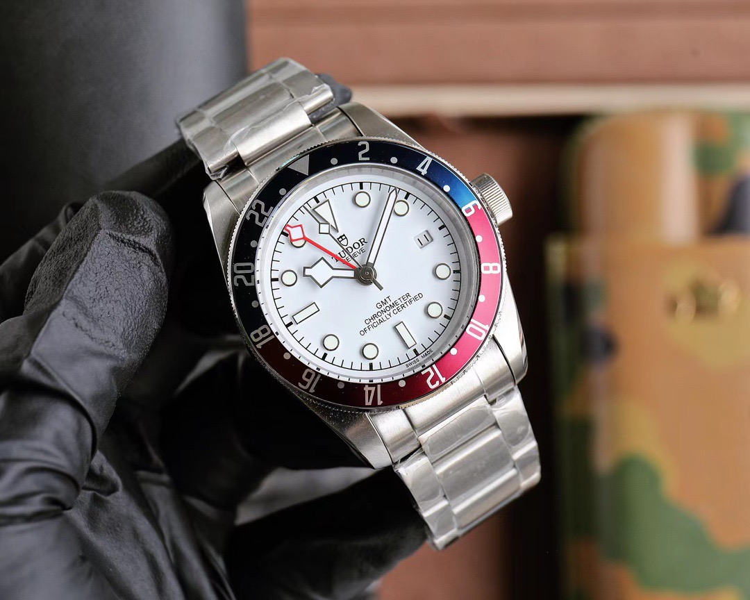 Replica Tudor 904l Stainless Steel GMT Automatic Machine Watch 42MM