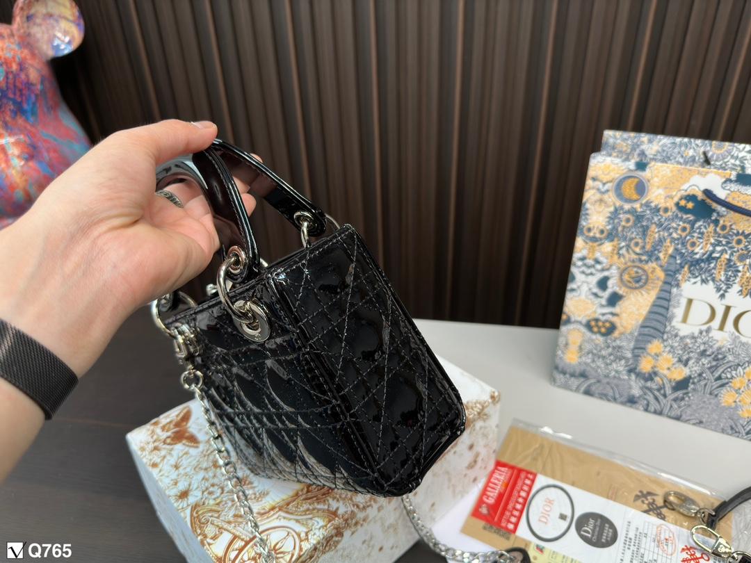 Replica Dior Bag  14*17*7CM