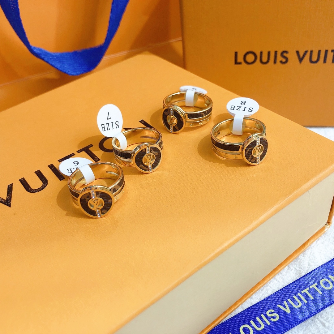 Replica LOUIS VUITTON Ring