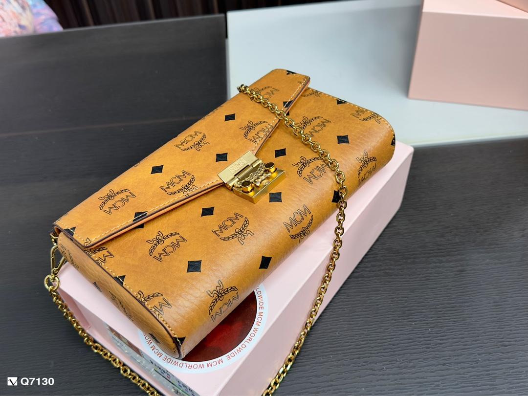 Replica MCM Bag 18*12CM/22*14CM