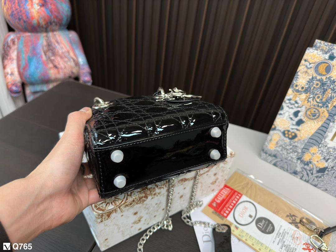 Replica Dior Bag  14*17*7CM