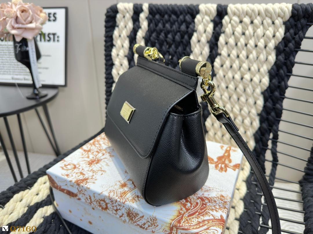 Replica Dolce Gabbana Bag 20*12CM/18*16CM
