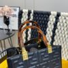 Replica Fendi Bag 23*22CM