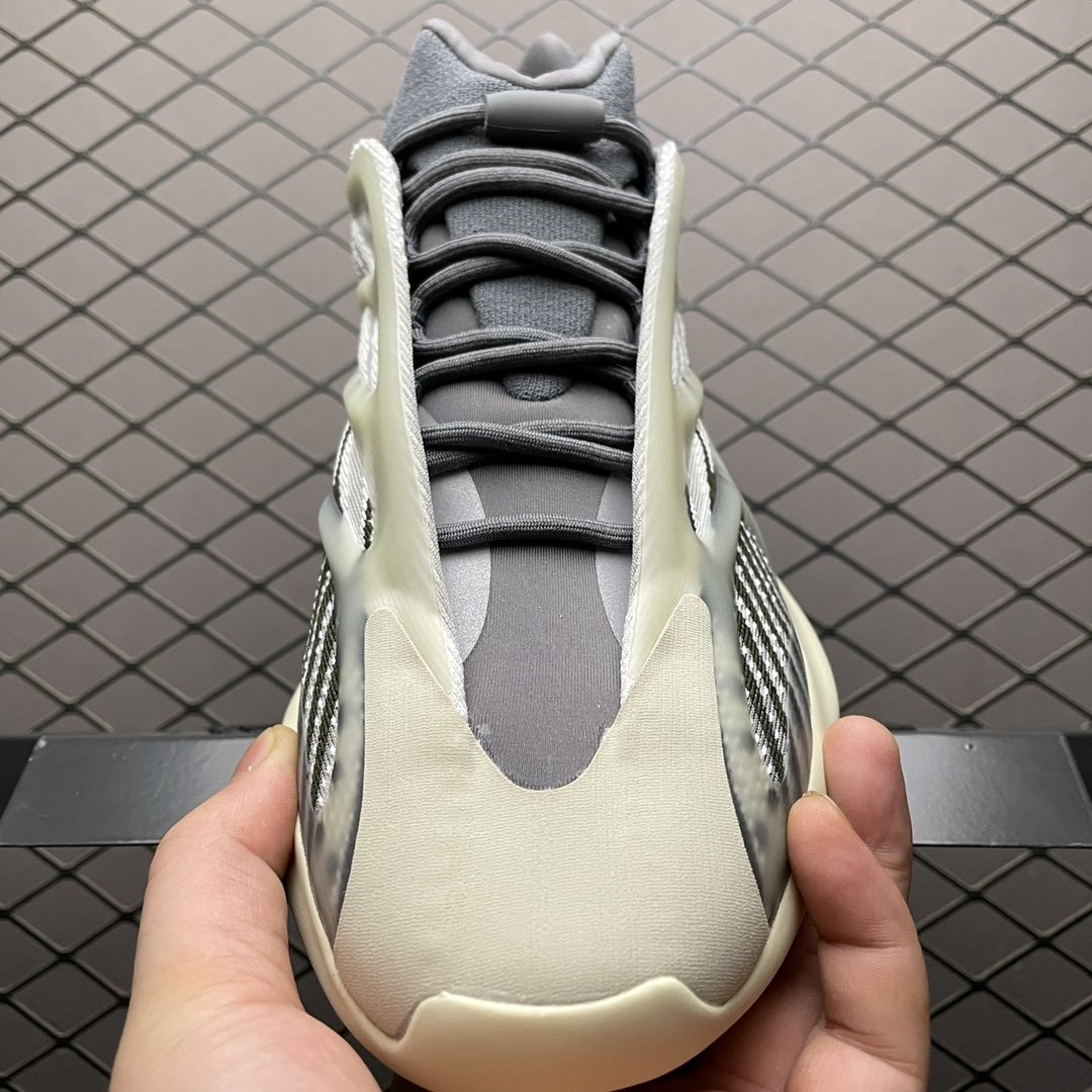 Replica Adidas Yeezy Shoe Adidas Yeezy 700V3 ID1674 Size 36-48 37YEFT101