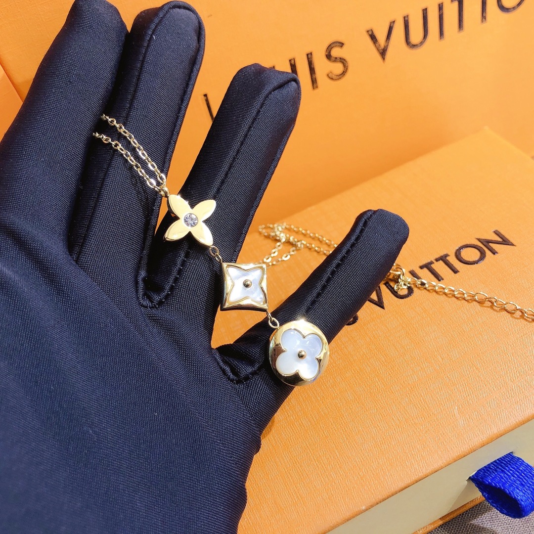 Replica LOUIS VUITTON Necklace
