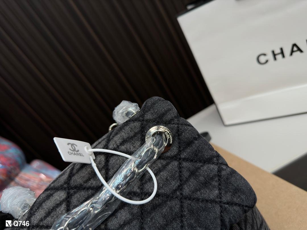 Replica Chanel Bag 23*21CM