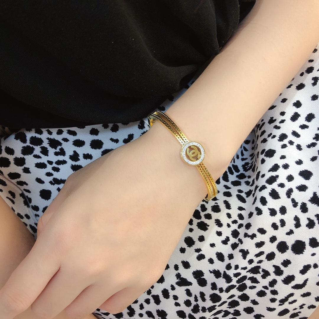 Replica CHANEL Bangle