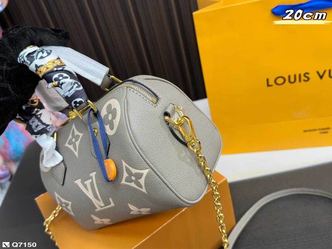 Replica Louis Vuitton Bag 13*CM