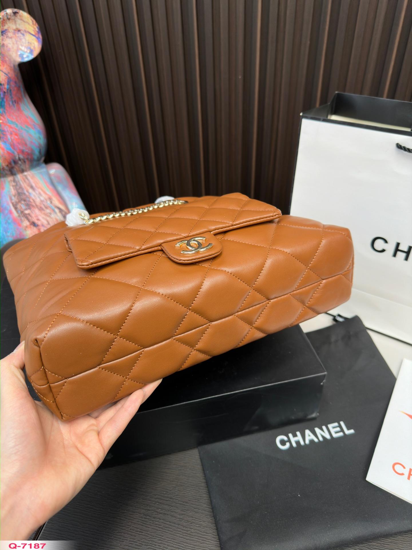 Replica Chanel Bag 33*31CM