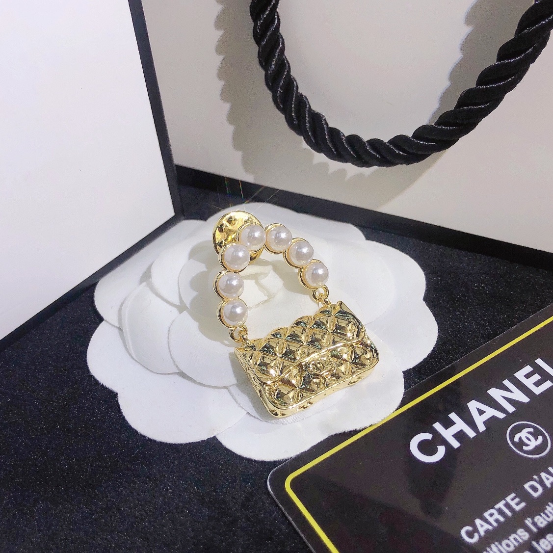 Replica CHANEL Brooch