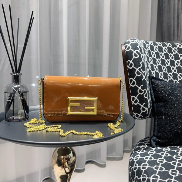 Replica Fendi Bag 21*11CM