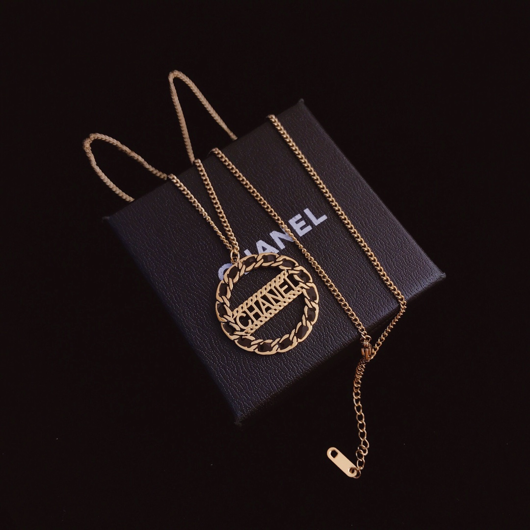Replica CHANEL Necklace