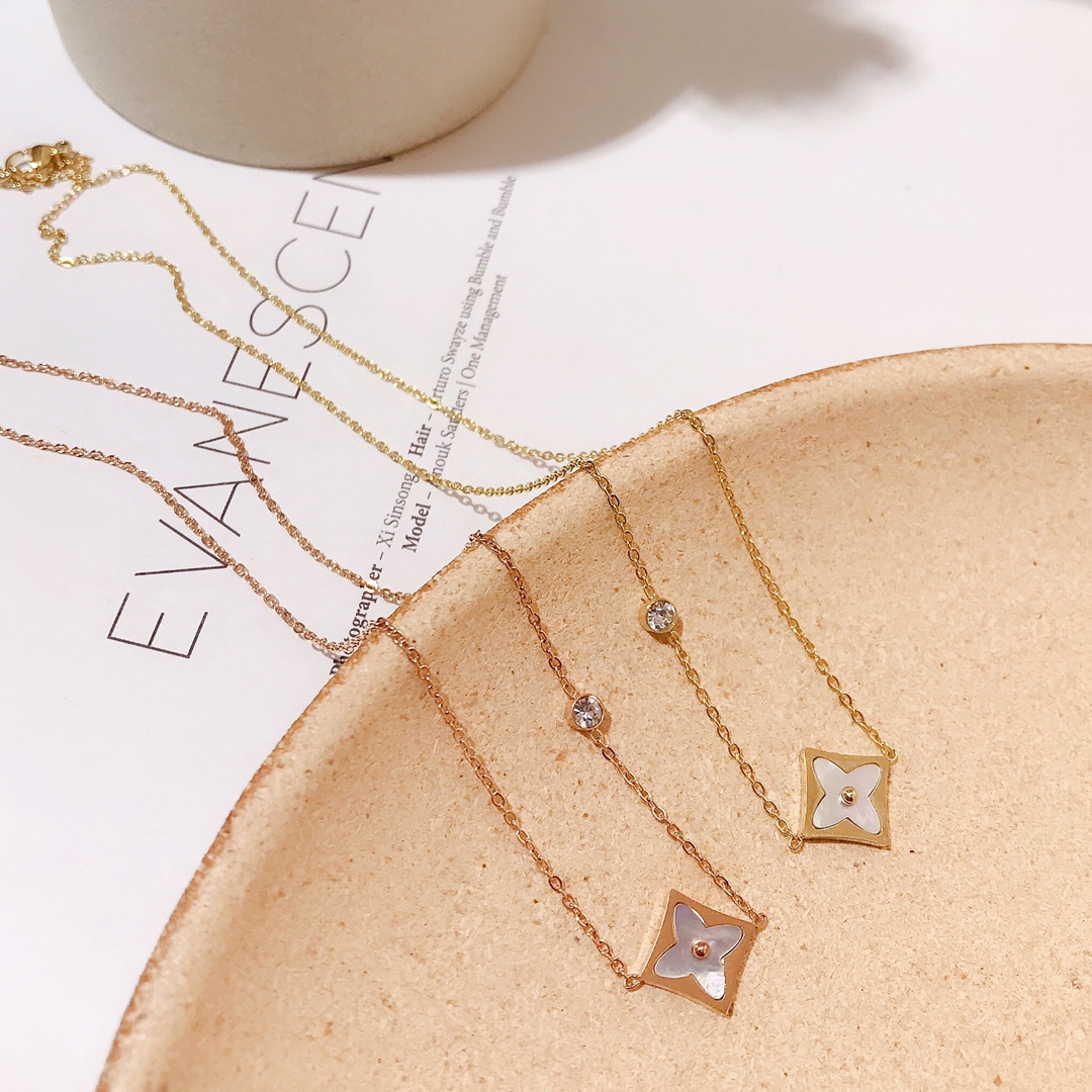 Replica LOUIS VUITTON Necklace