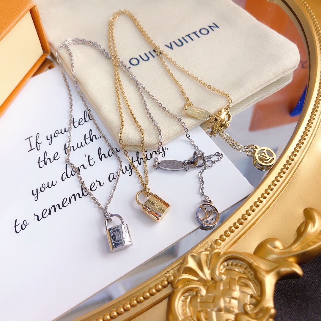 Replica LOUIS VUITTON Necklace