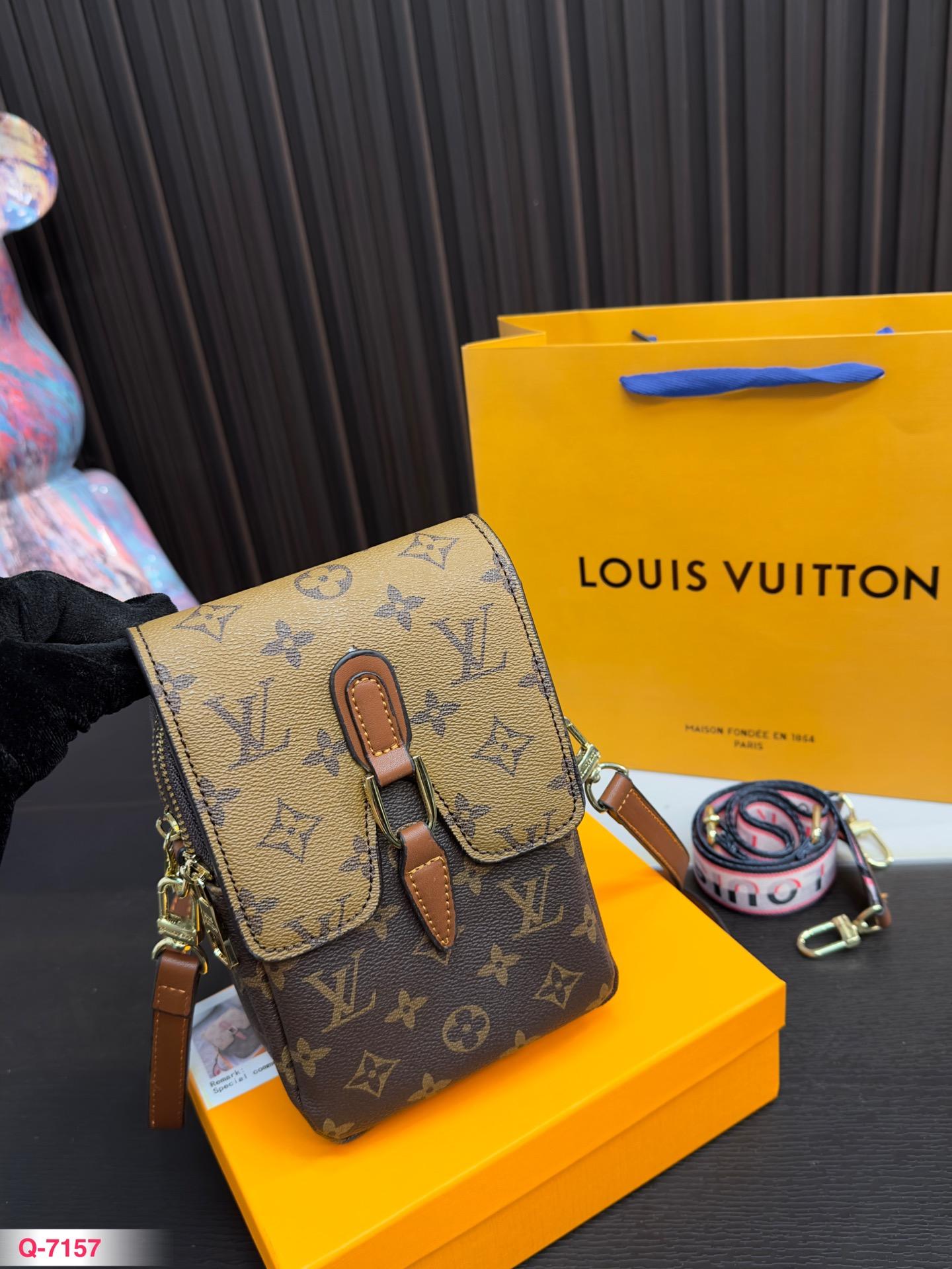 Replica Louis Vuitton Bag 20*13CM