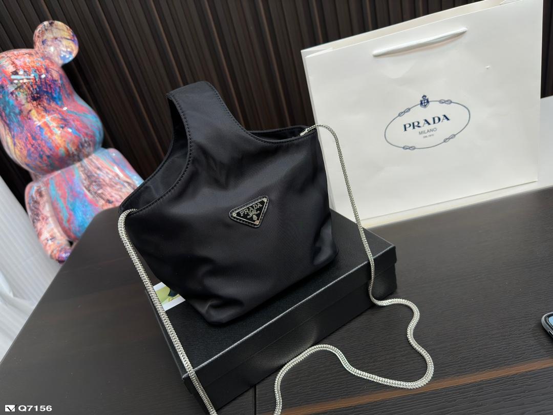 Replica Prada Bag 18*15CM