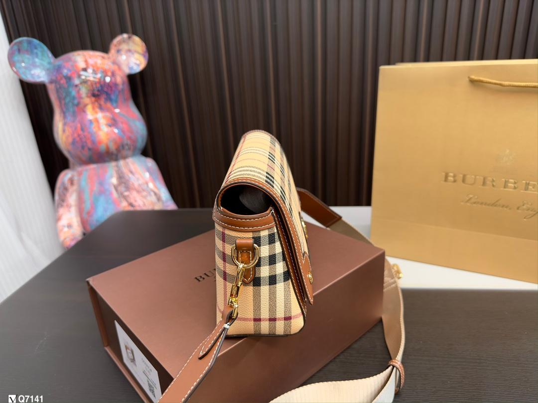 Replica Burberry Bag 15*24CM