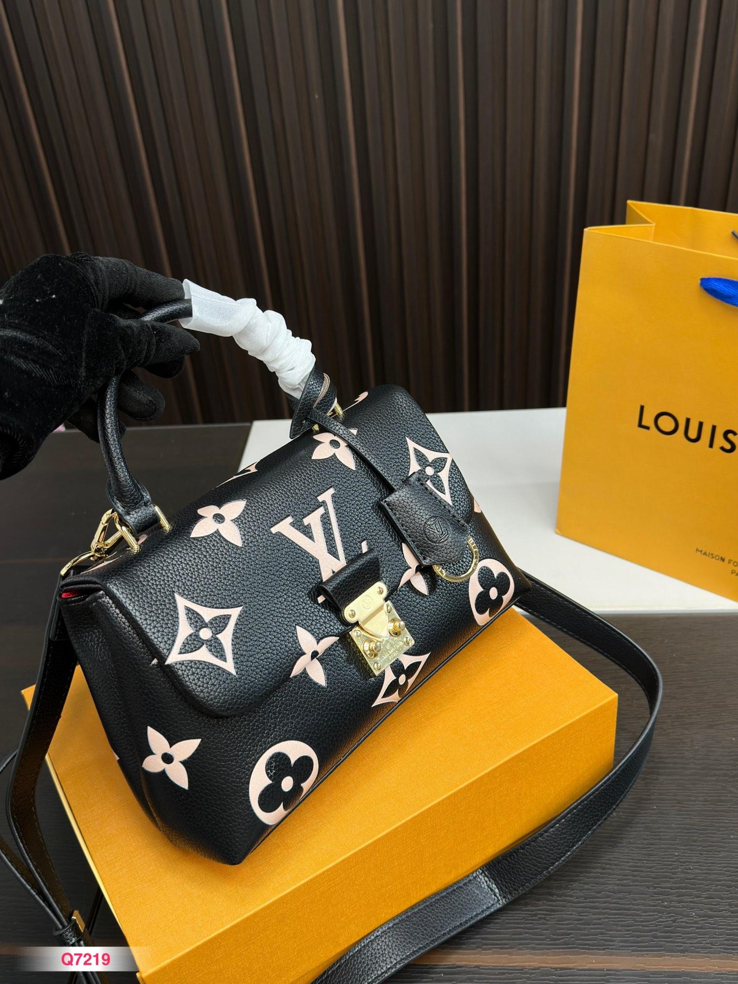 Replica Louis Vuitton Bag 24*15CM