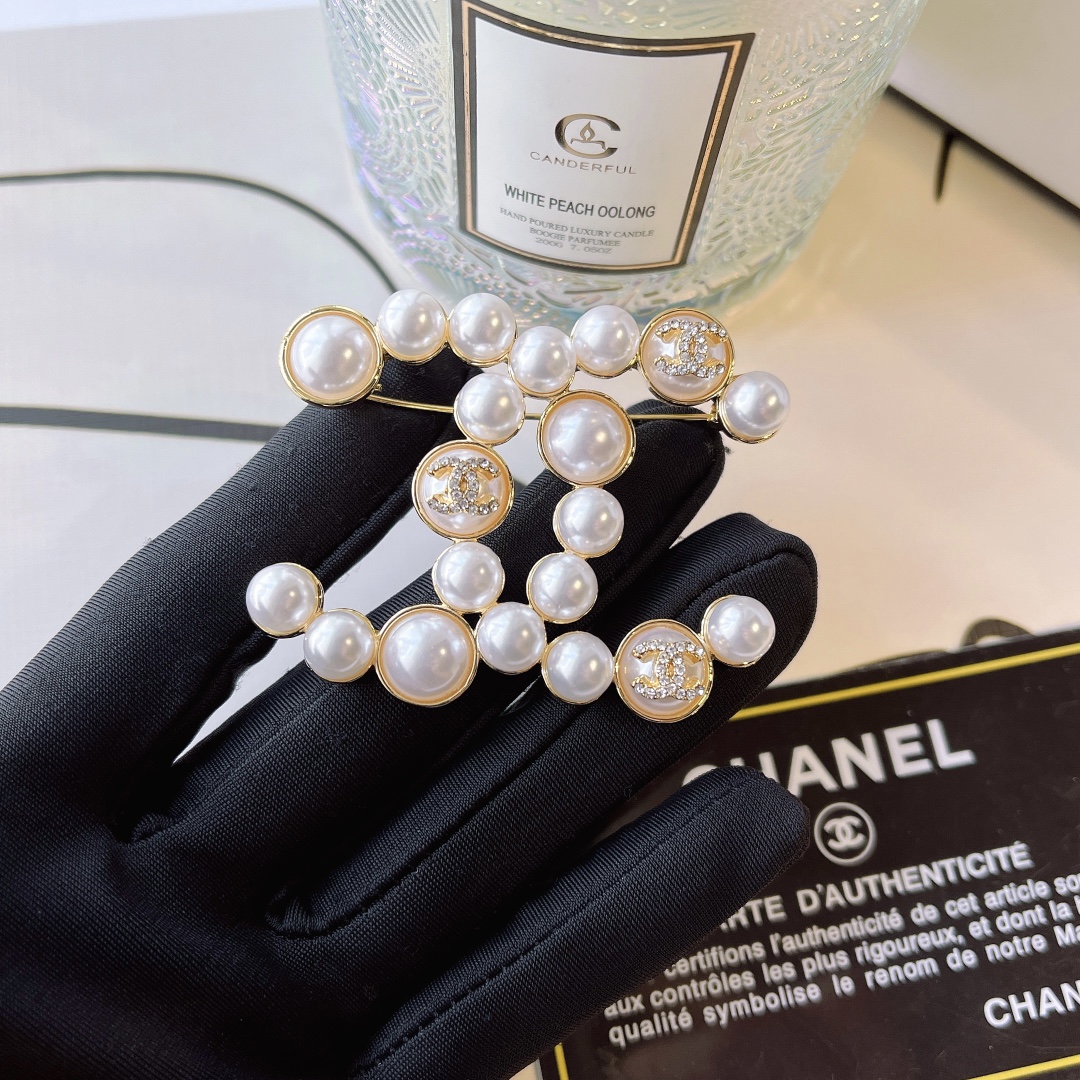 Replica CHANEL Brooch