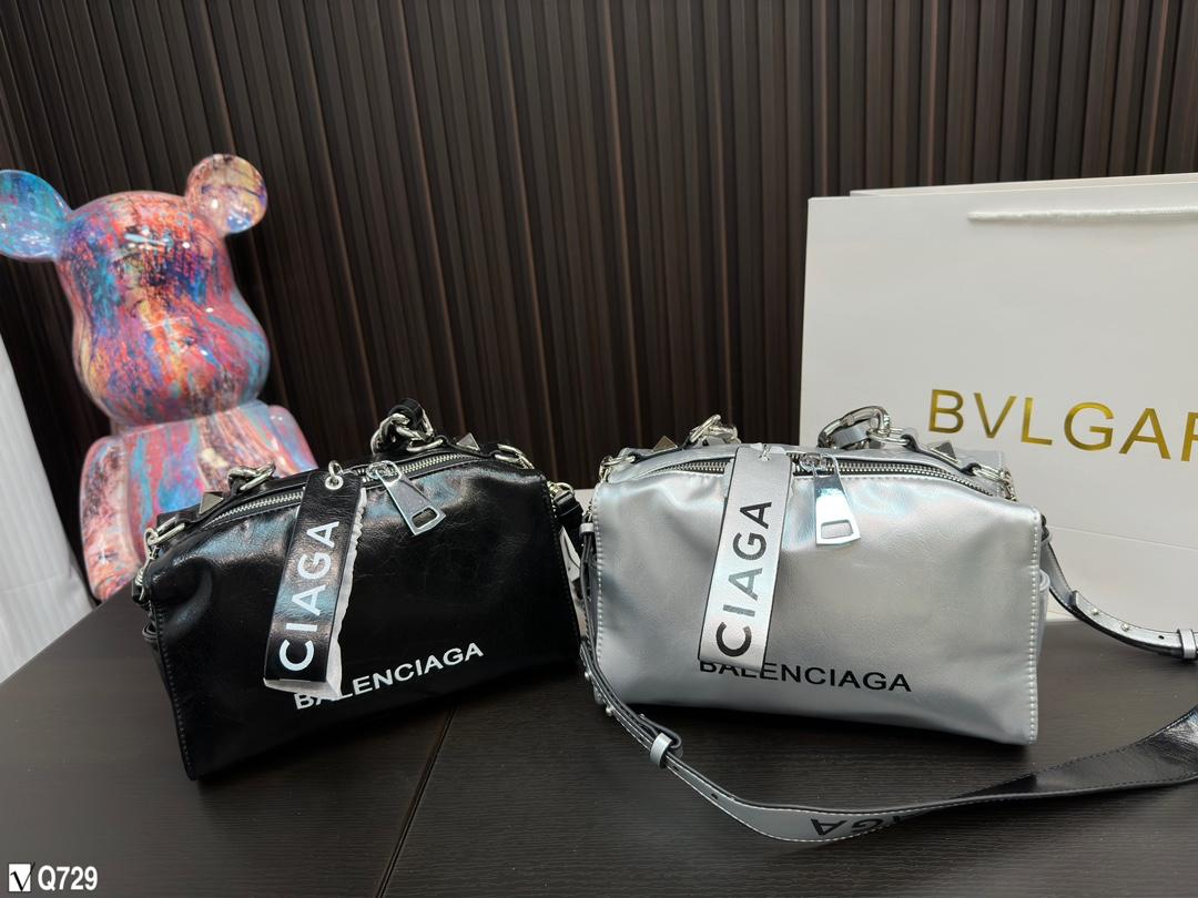 Replica Balenciaga Bag 26*16CM