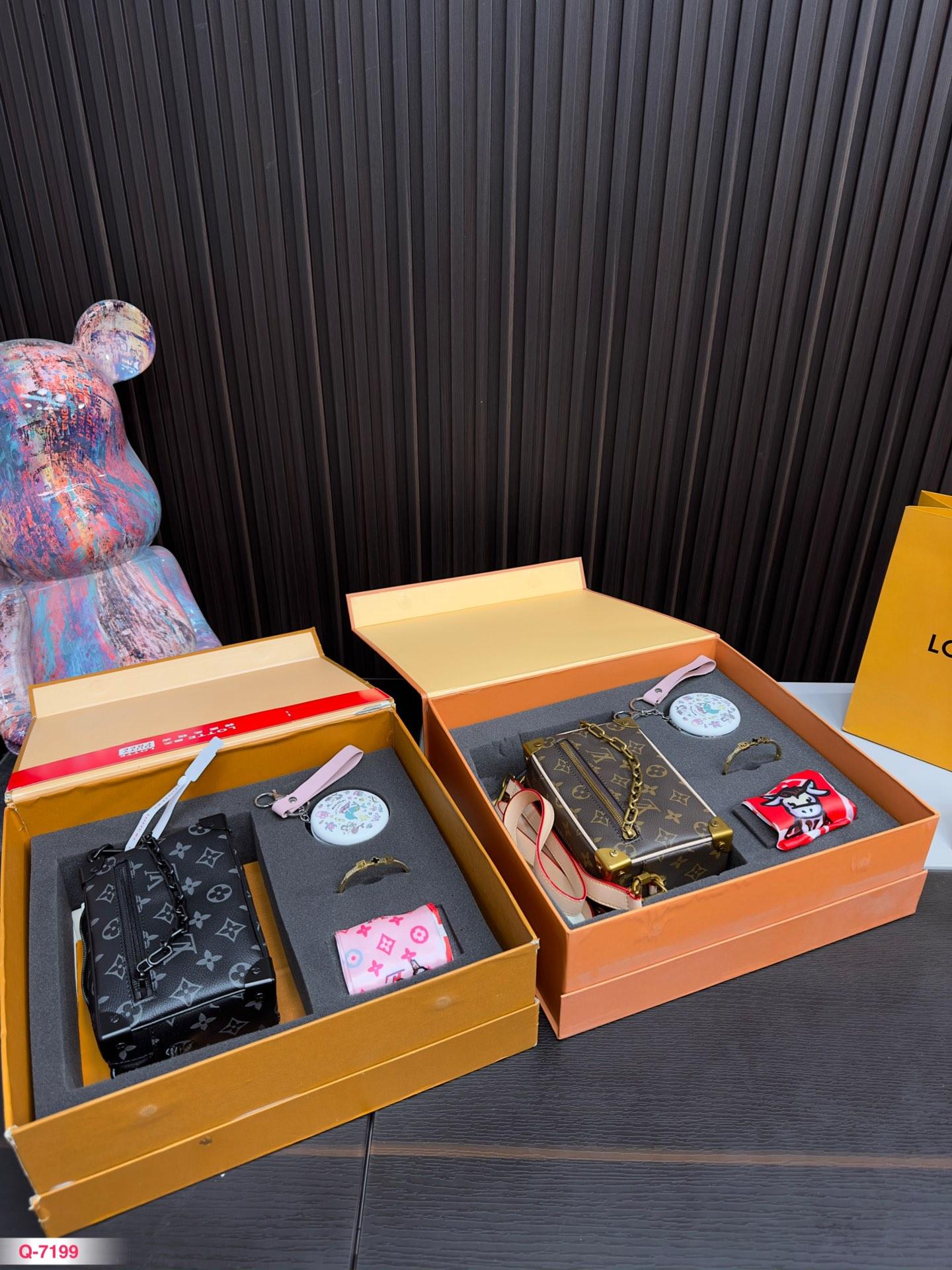 Replica Louis Vuitton Bag set 12*18CM