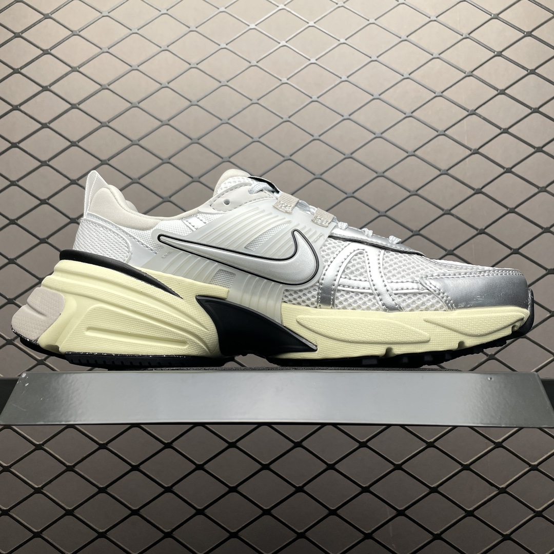 Replica Nike Shoe Nike RuntekkSummit White Metallic Silver V2K FD0736-100 Size 36-46