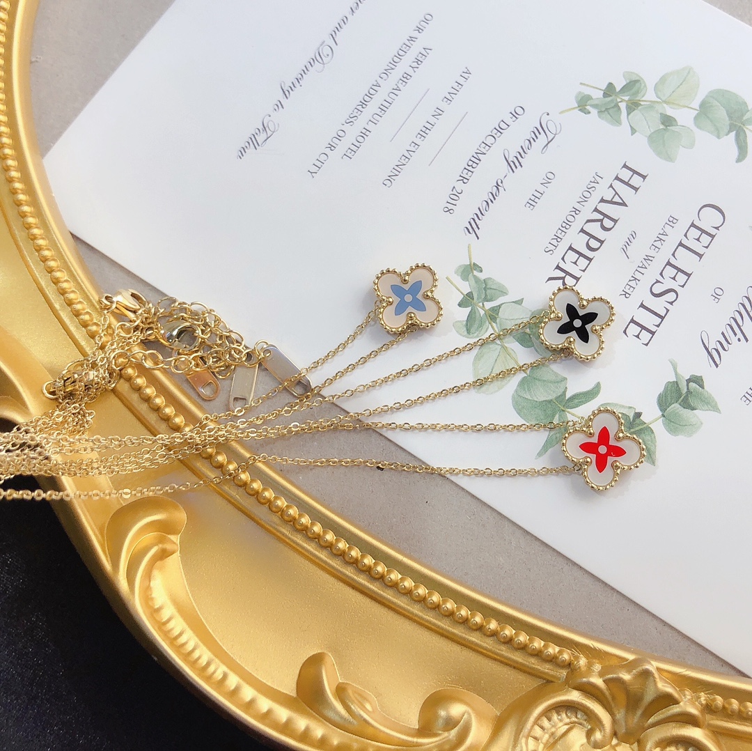 Replica VanCleef Arpels Necklace