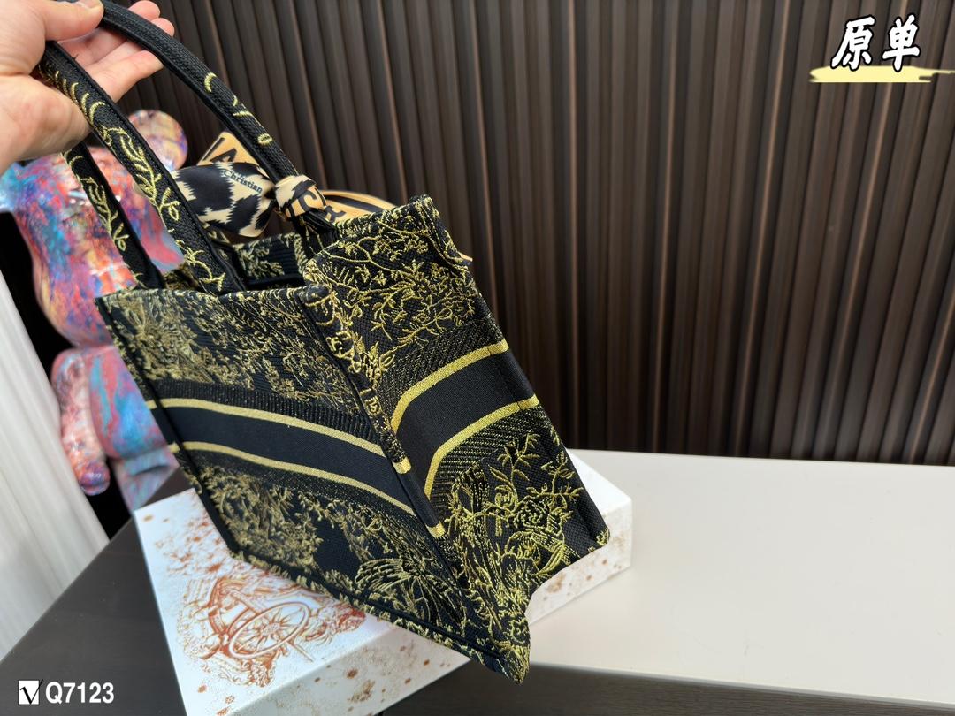 Replica Dior Bag   41*34CM/36*27CM