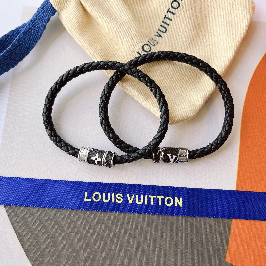 Replica LOUIS VUITTON Bangle
