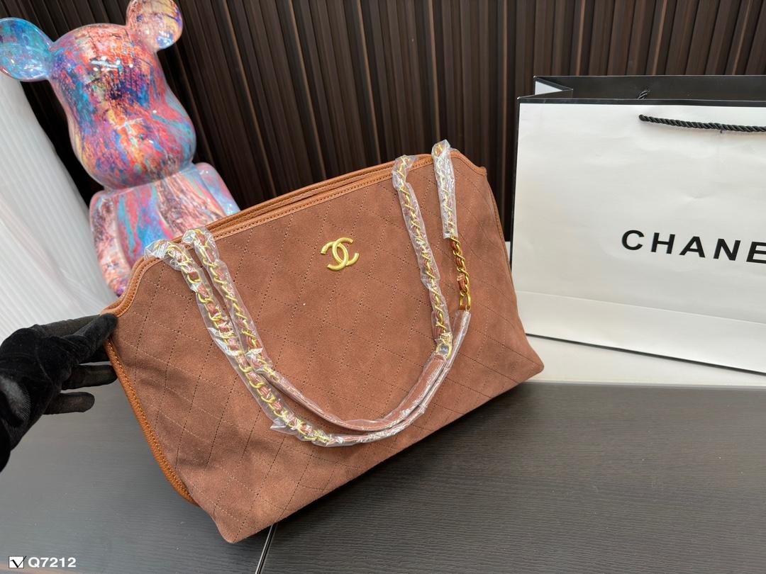 Replica Chanel Bag 28*38CM
